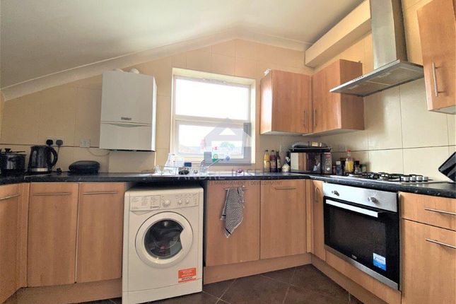 Second Floor, 115, Tooting Bec Road, Tooting Bec photo 2