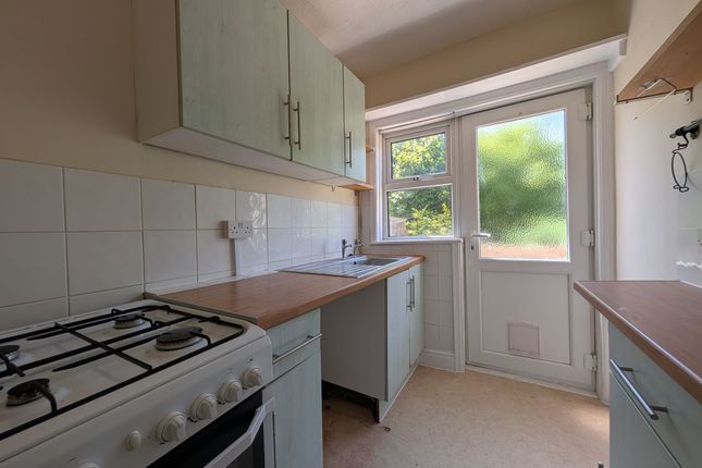 123 Woodmill Lane, Southampton photo 5