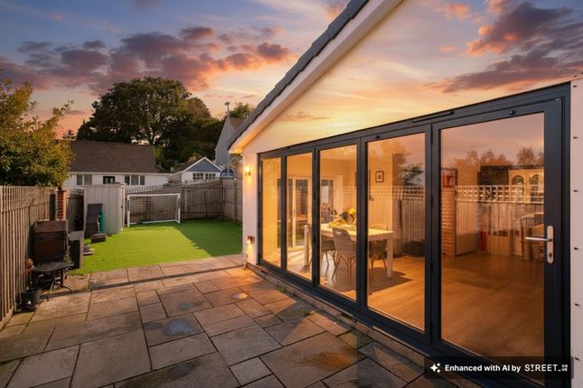 16 Buckeridge Avenue, Teignmouth photo 2