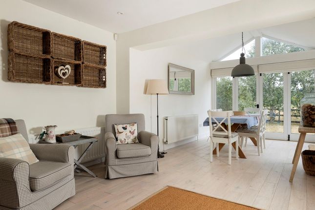 Copse Hill Road, Cheltenham photo 4