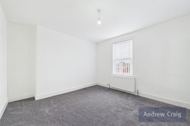 14 Grange Road West, Jarrow photo 4