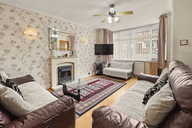 42 Herristone Road, Manchester photo 3