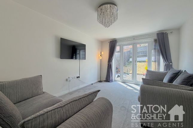 18 Linnet Drive, Mansfield photo 3