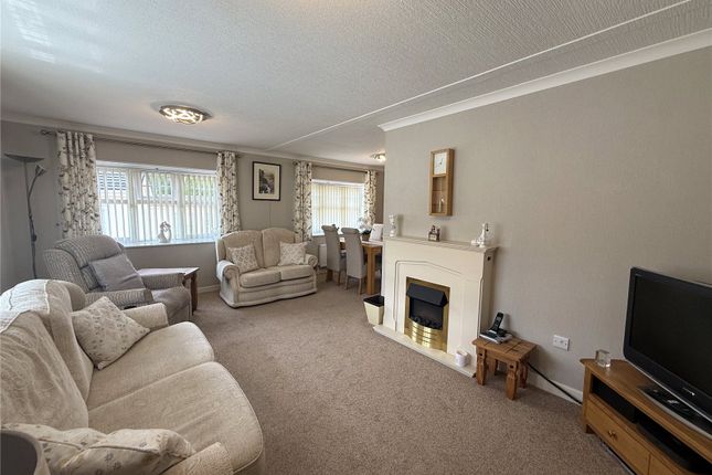 14, Homelands Park, Telford photo 2