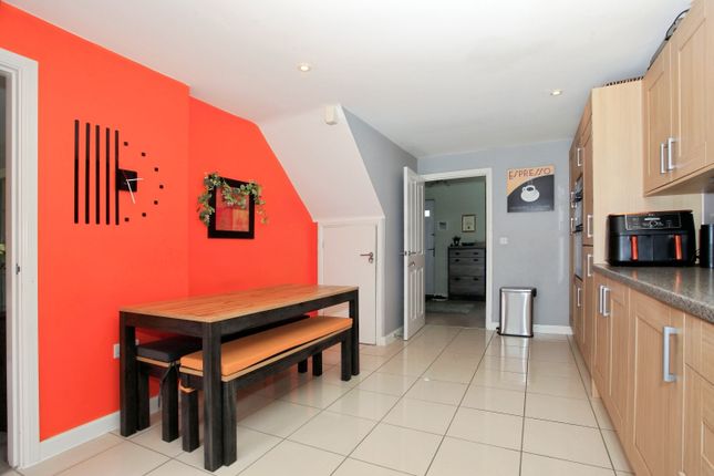 86, Apollo Avenue, Peterborough photo 4