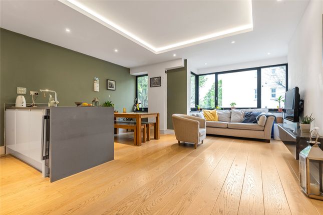 5 Maple Leaf House,, Maple Road, Surbiton photo 2