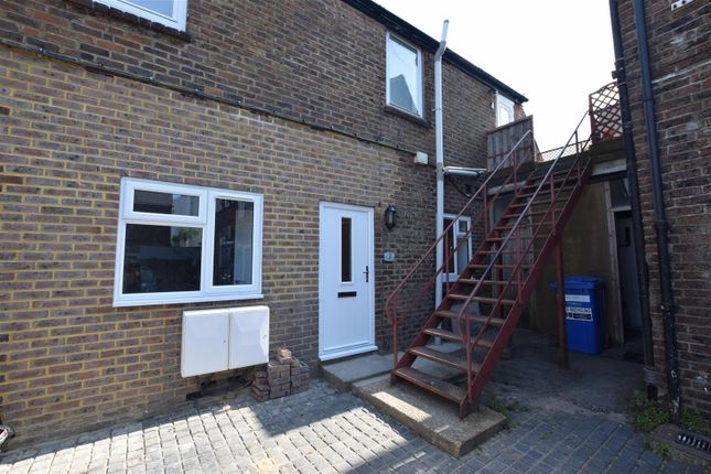 Thumbnail Flat to rent in Belmore Road, Eastbourne