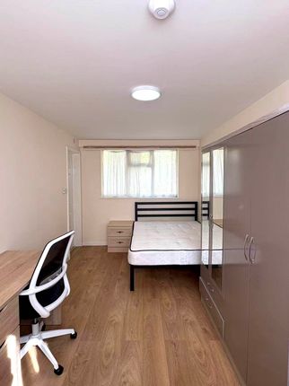 5, Aldrin Way, Coventry photo 3