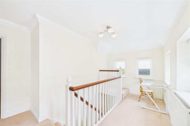 8, Bernardsgate, Chichester photo 4