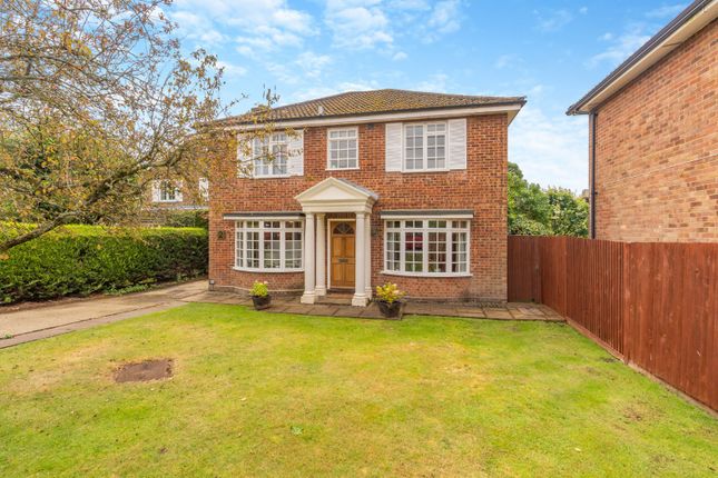 Thumbnail Detached house for sale in Burton Close, Wheathampstead, St Albans