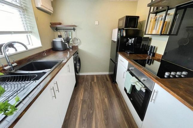16, Farriers Road, Stowmarket photo 4
