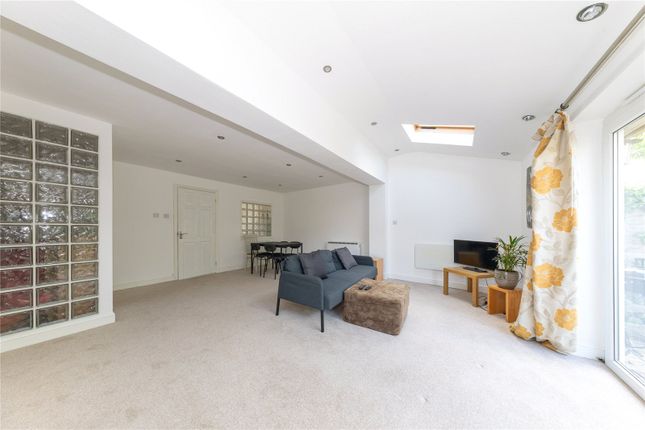 6, Kilpin Green, Newport Pagnell photo 3