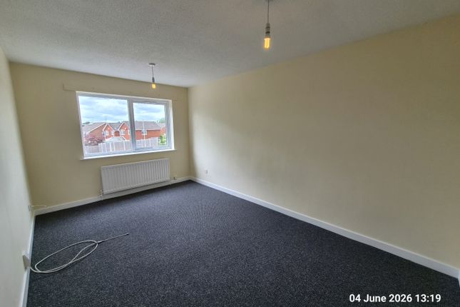 Flat, 4 Charterfield Drive, Kingswinford photo 4