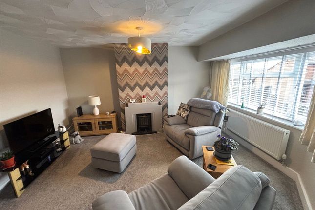 22, Hayward Avenue, Telford photo 2