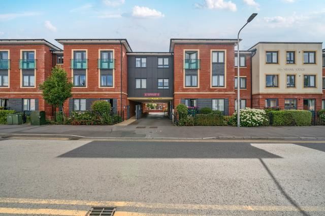 1-bed flat on 58, Avonbank Lodge, Newbury, £120,000
