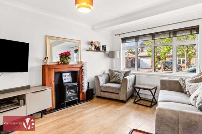 13, Grenville Avenue, Broxbourne photo 4