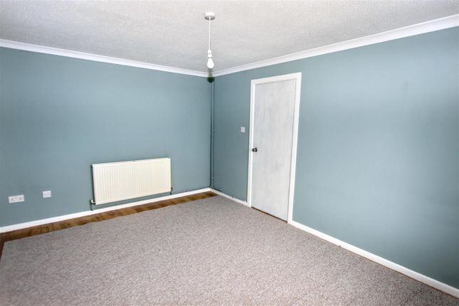 10, Henvor Close, Redruth photo 3