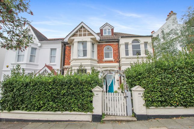 1-bed flat on Flat 3, Hove, £140,000