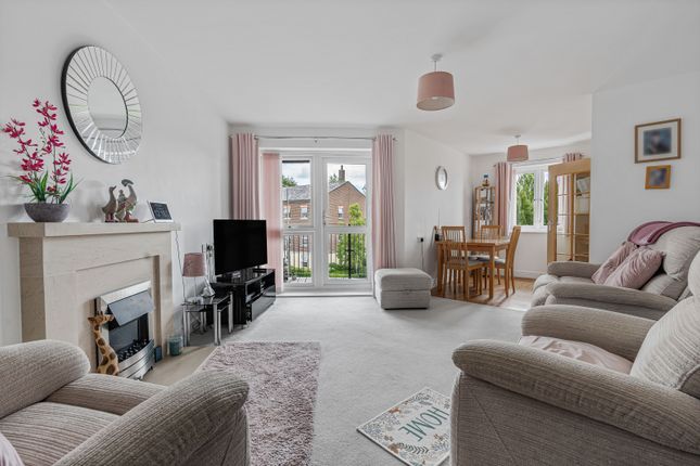 33 Willow Grange,, Limborough Road, Oxfordshire photo 2