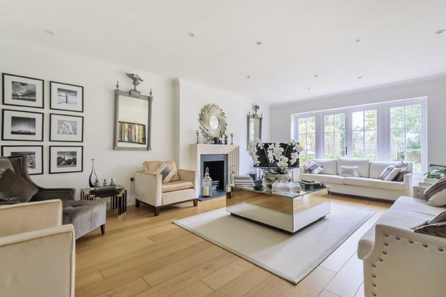 3, Whitestone Close, Hadley Wood photo 3