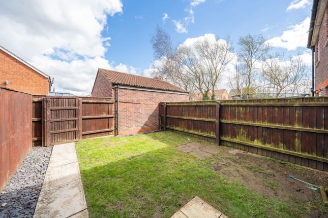Terraced house for sale in Whitefriars Road, Lincoln, Lincolnshire