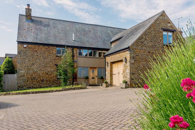 4 Bed Barn Conversion For Sale In The Old Granary Eydon