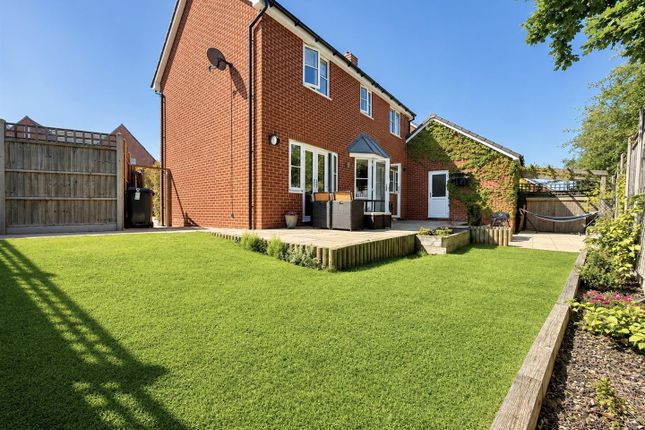 22, Leam View, Leamington Spa photo 2