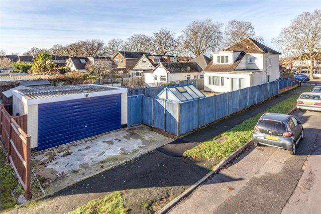 159, Woodham Lane, Addlestone photo 2