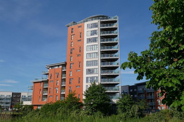 Thumbnail Flat for sale in Reavell Place, Ipswich