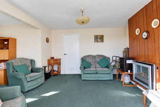 23 Somervell Road, Scunthorpe photo 3