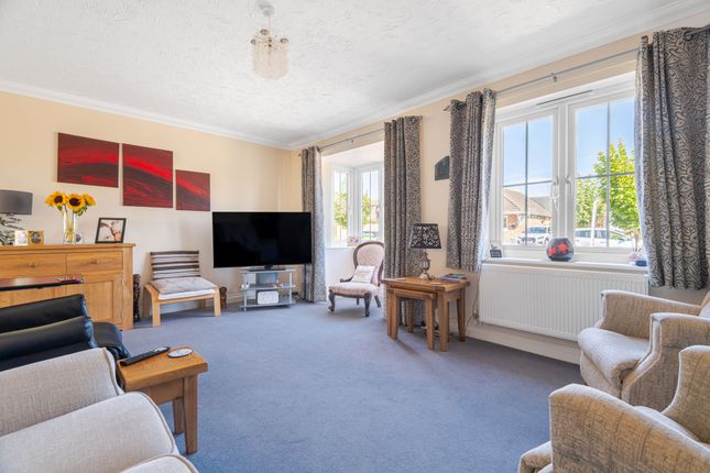 9 Sycamore Avenue, Great Yarmouth photo 4