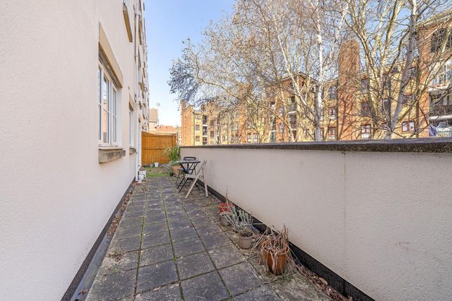 Flat 2, 27, Morrish Road, London photo 4