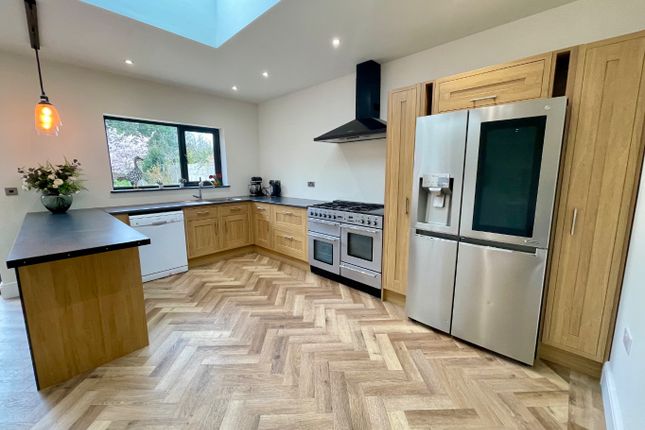 26, Cutenhoe Road, Bedfordshire photo 4