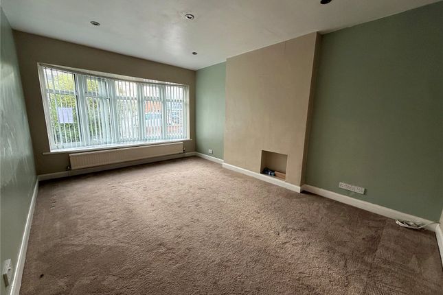 33, Lindale Avenue, Preston photo 2