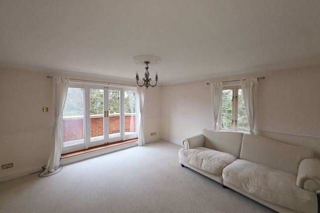 18 Dellwood Park, Caversham, Reading photo 3
