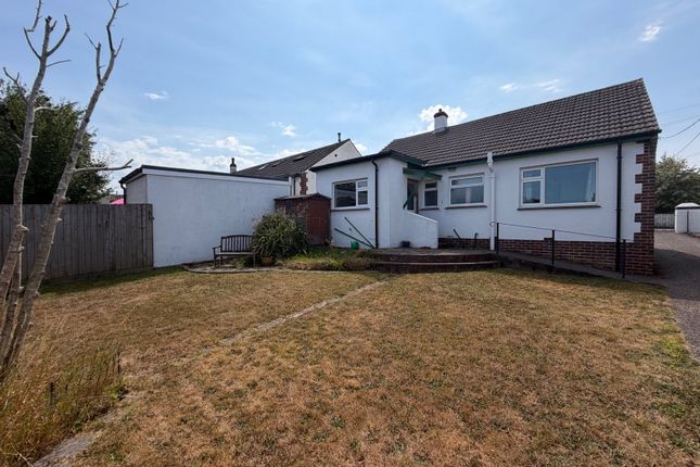 31, Luscombe Close, Newton Abbot photo 2