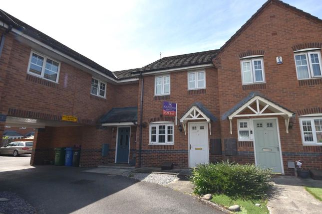 Town house for sale in Larkspur Grove, Warrington