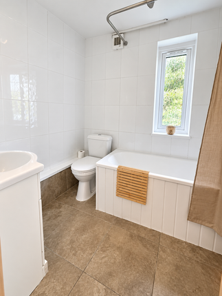 3, Parish Lane, London photo 5
