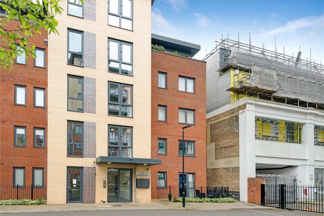 Thumbnail Flat for sale in Knightwood Court, Colonnade Gardens, London