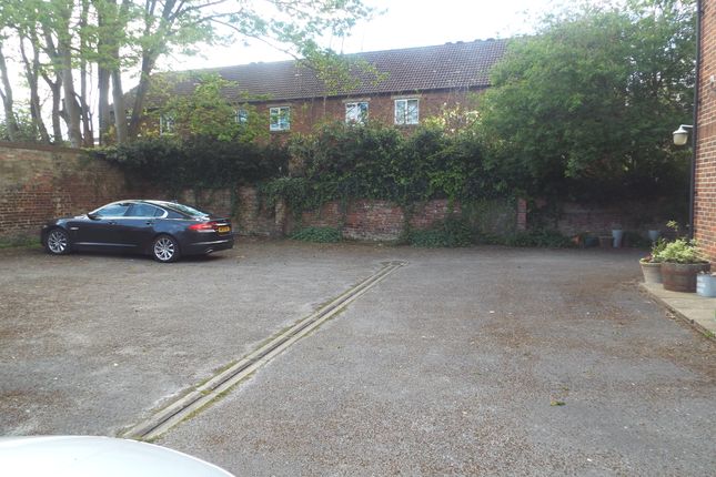 Flat for sale in King Street, Cottingham