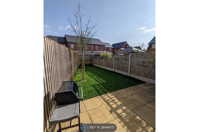 Pilgrim Drive, Altrincham photo 5