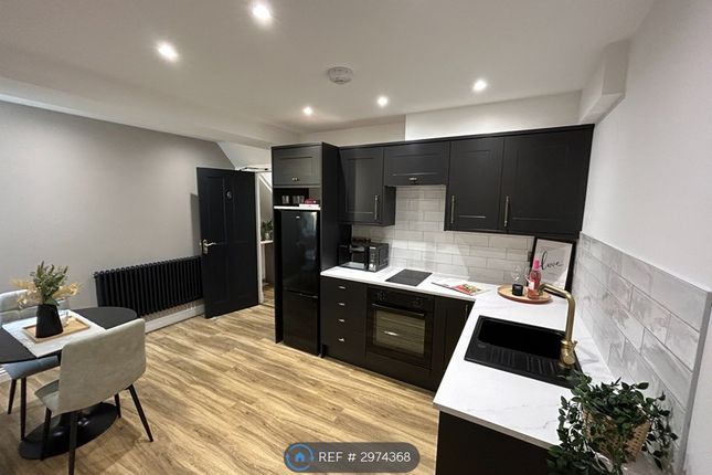 Studio  A High St, Rushden photo 3