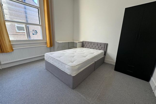 Bed 1.Jpg