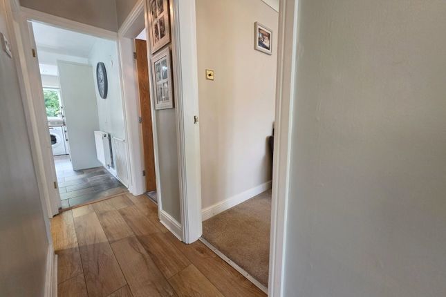 40, Robert Avenue, Barnsley photo 2