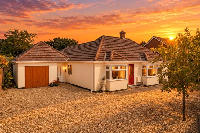 4-bed house on 3, Burney Bit, Tadley, £700,000