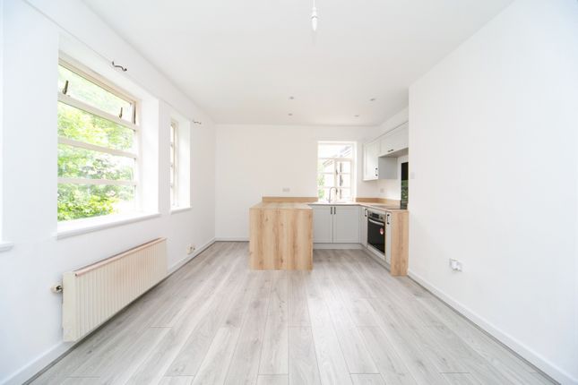 Flat 18, Liverpool photo 4