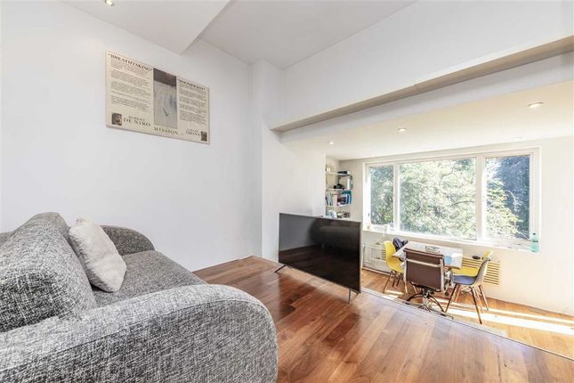 Thumbnail Flat for sale in Gauden Road, London