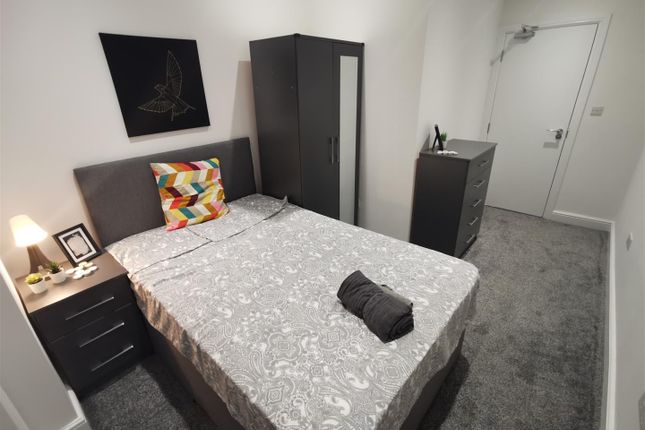 Room to rent in Beeches Road, West Bromwich