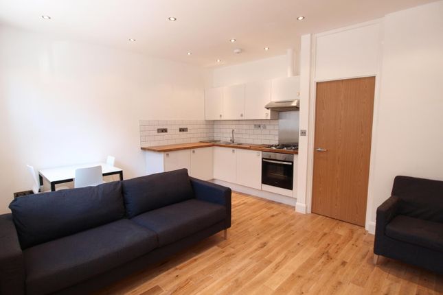 2-bed house on 384A, Hornsey Road, London, £2,250/mo