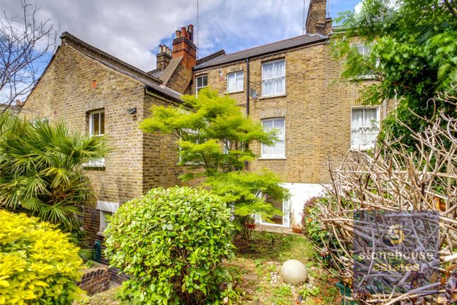 Thumbnail Flat to rent in Brecknock Road, Flat A, Tufnell Park, London